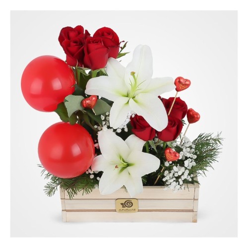 Adina Roses And Balloon Flower Box